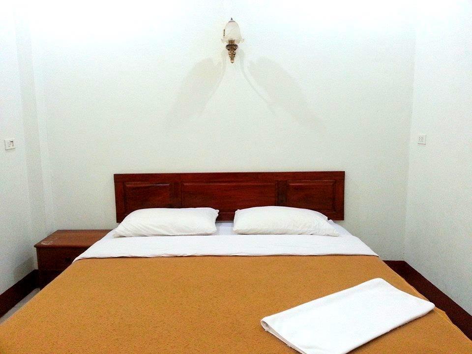 Villa Sisavad Guesthouse Vientiane Buitenkant foto